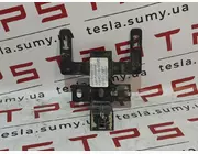 Кронштейн кріплення роз'єму електропроводка приладової панелі Tesla Model S Restyling, 1053259-00-В